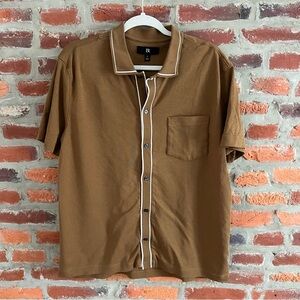 Banana Republic Men's Luxury Touch Resort Button Down Polo